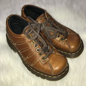 Dr. Doc Martens DM Brown Lace Up Oxfords 5M